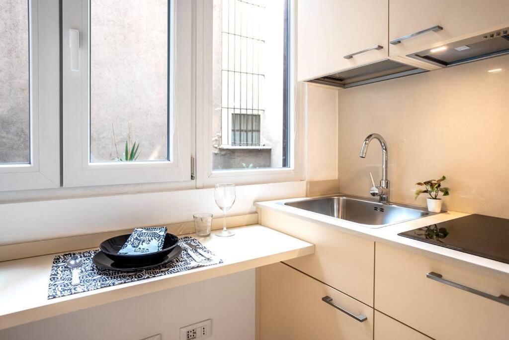 Duomo'S Nest - Central Mini-Apt Milán Exterior foto